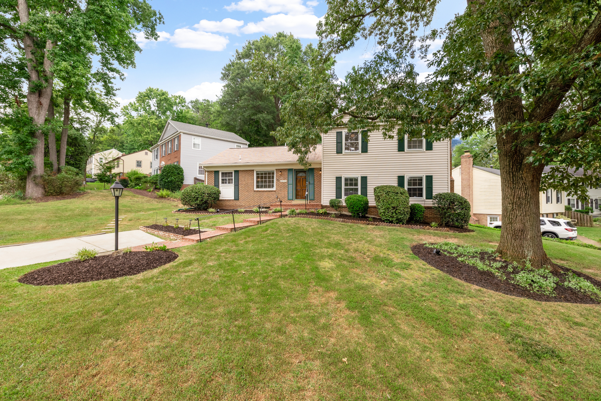6825 Stoneybrooke Lane_Exterior 3
